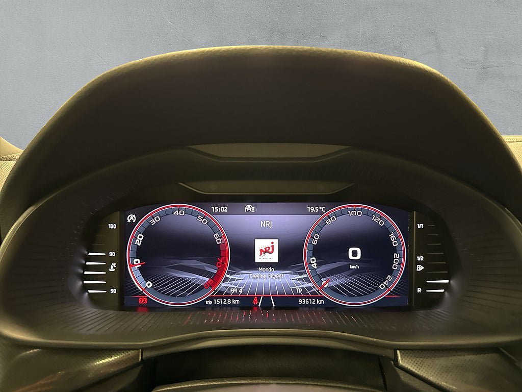 Vehicle Image 15