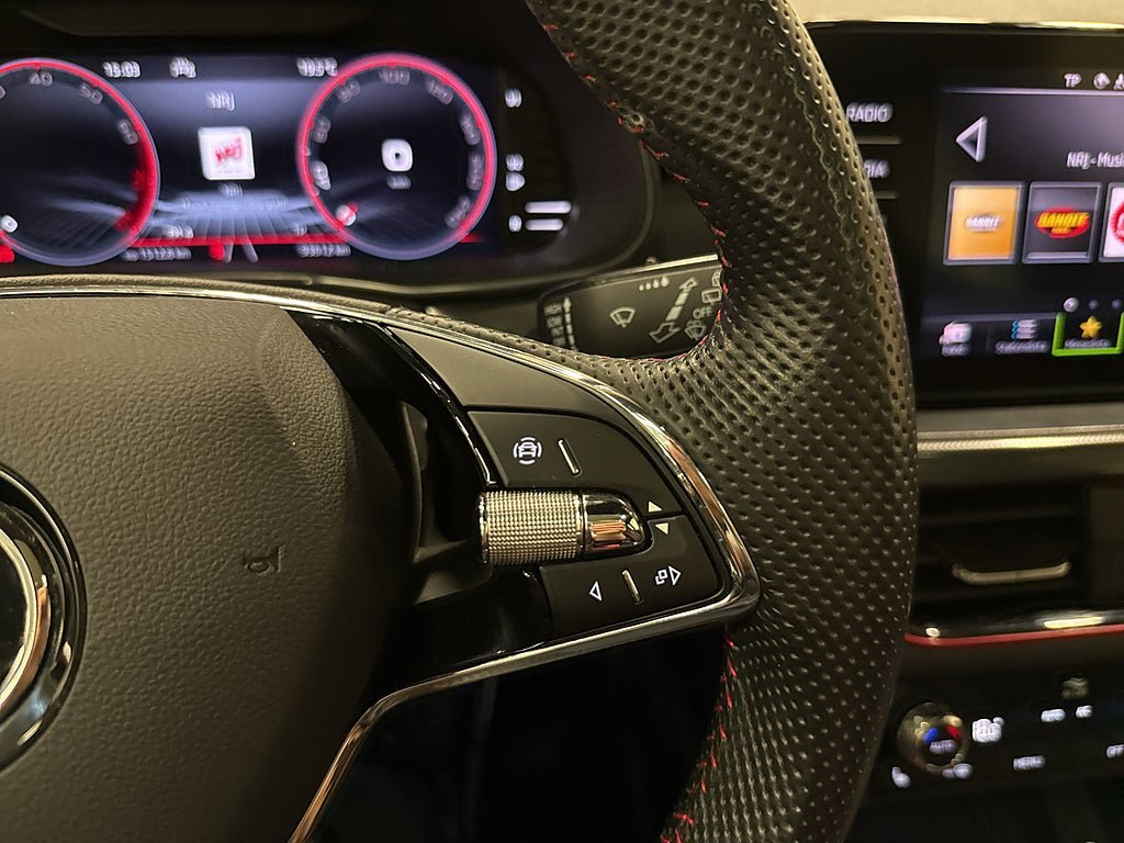 Vehicle Image 17