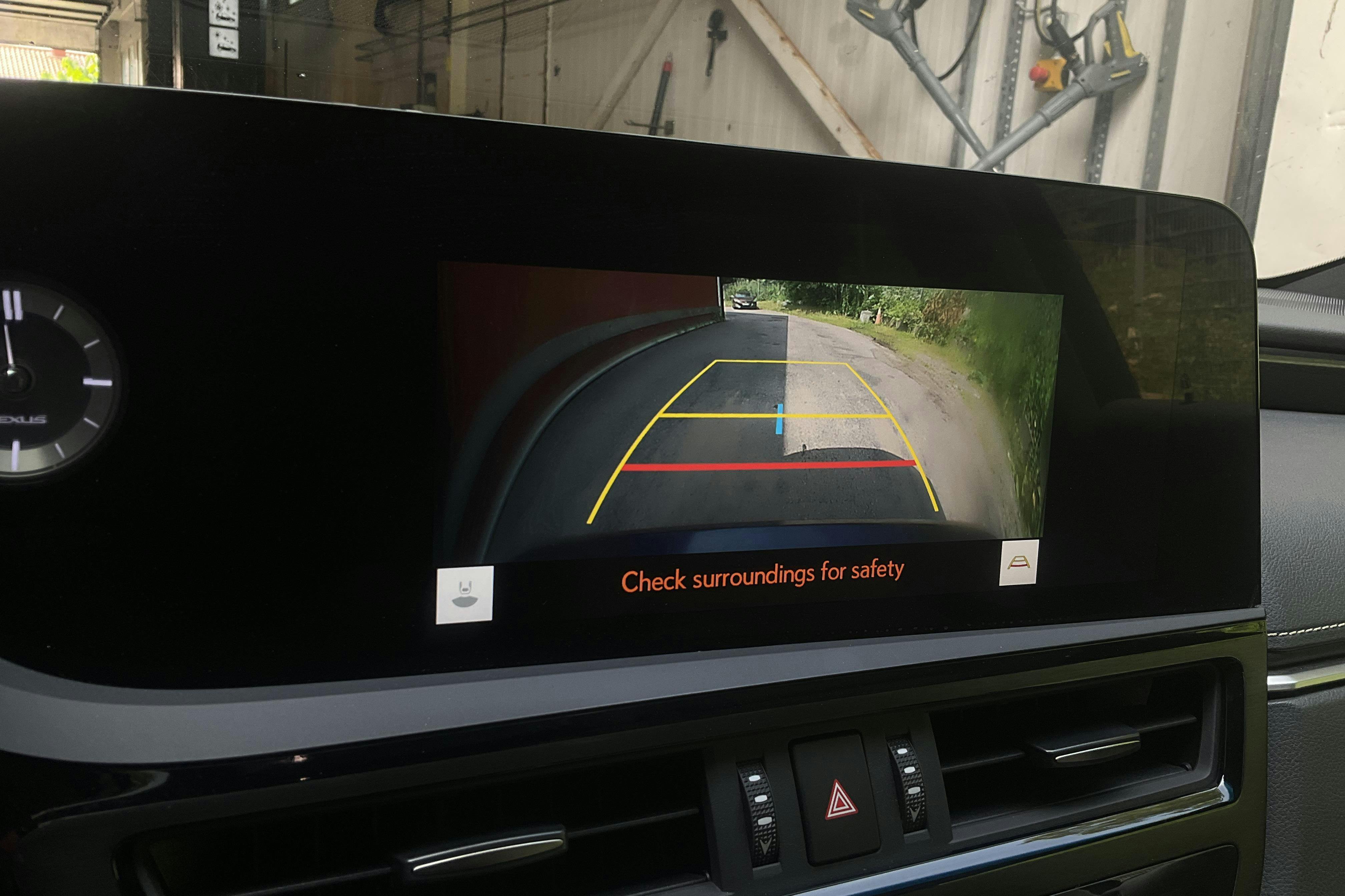 Vehicle Image 12