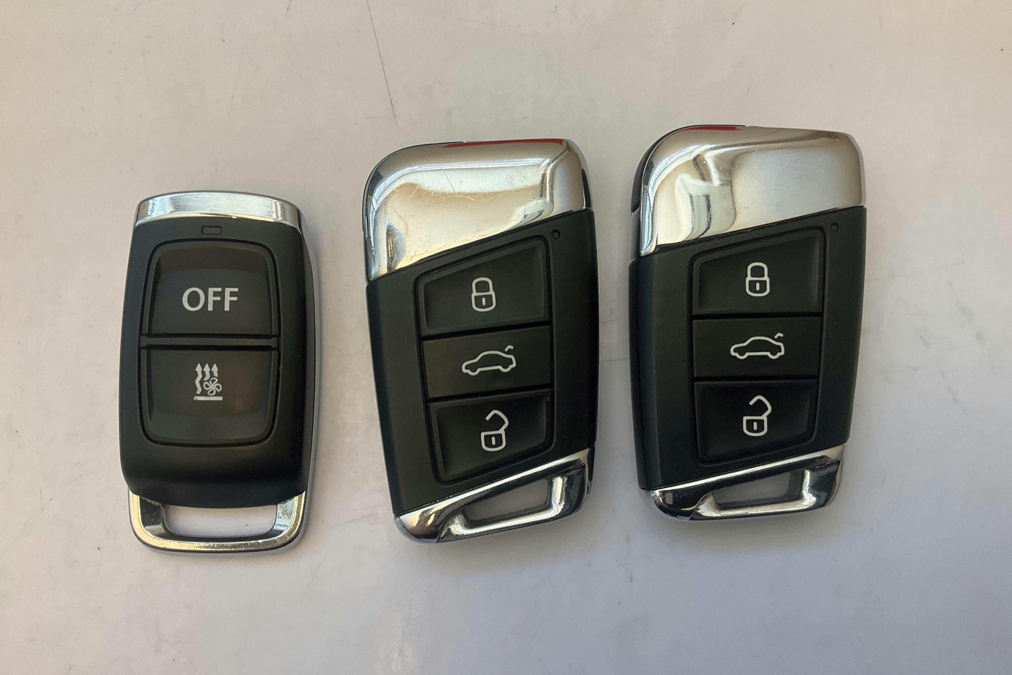 Vehicle Image 16