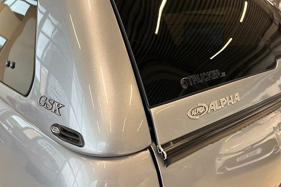 Vehicle Image 26