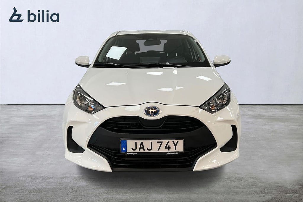 Vehicle Image 6