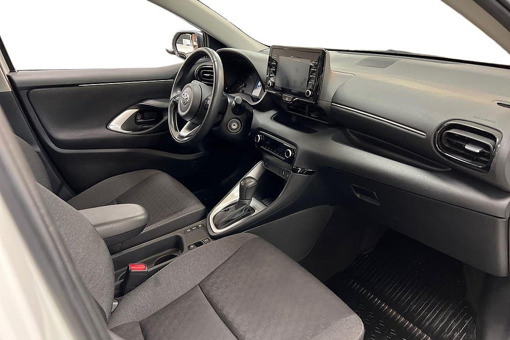 Vehicle Image 7