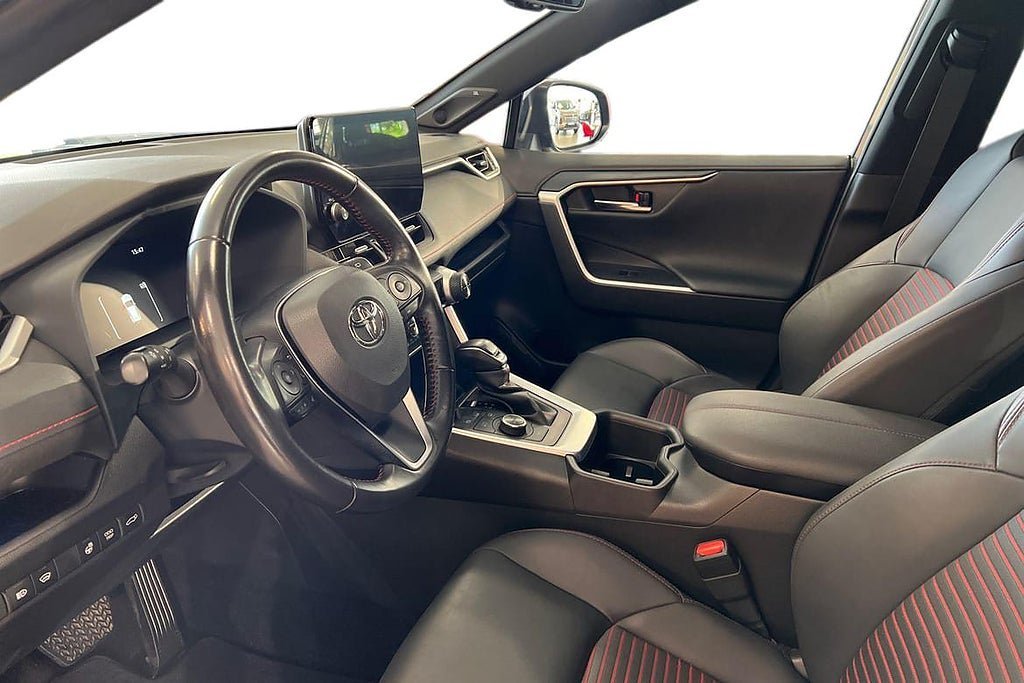 Vehicle Image 14