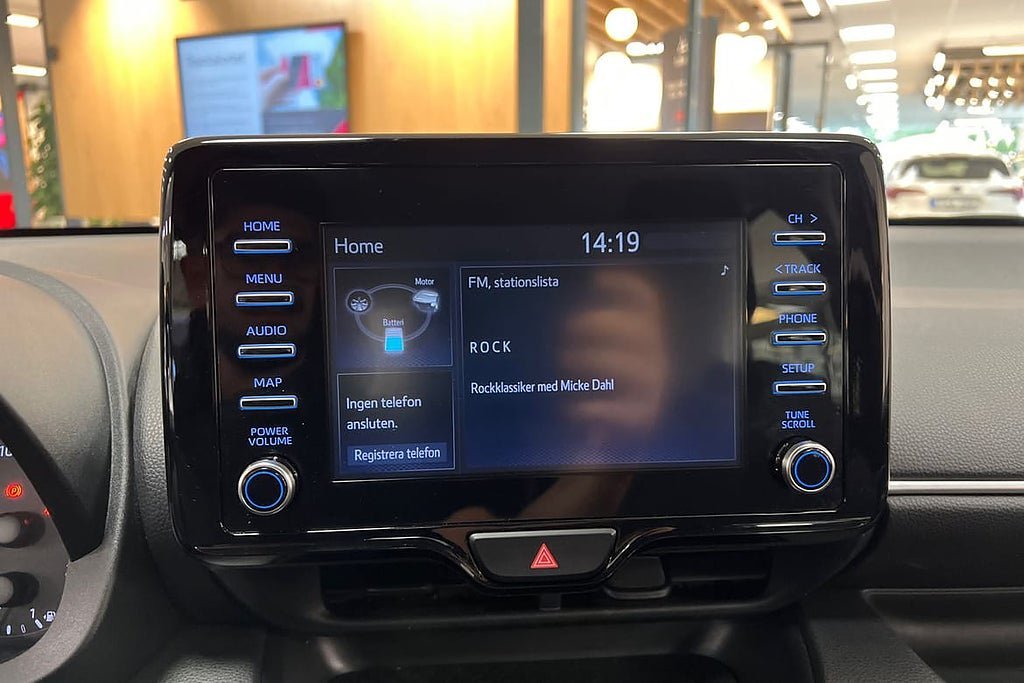 Vehicle Image 15