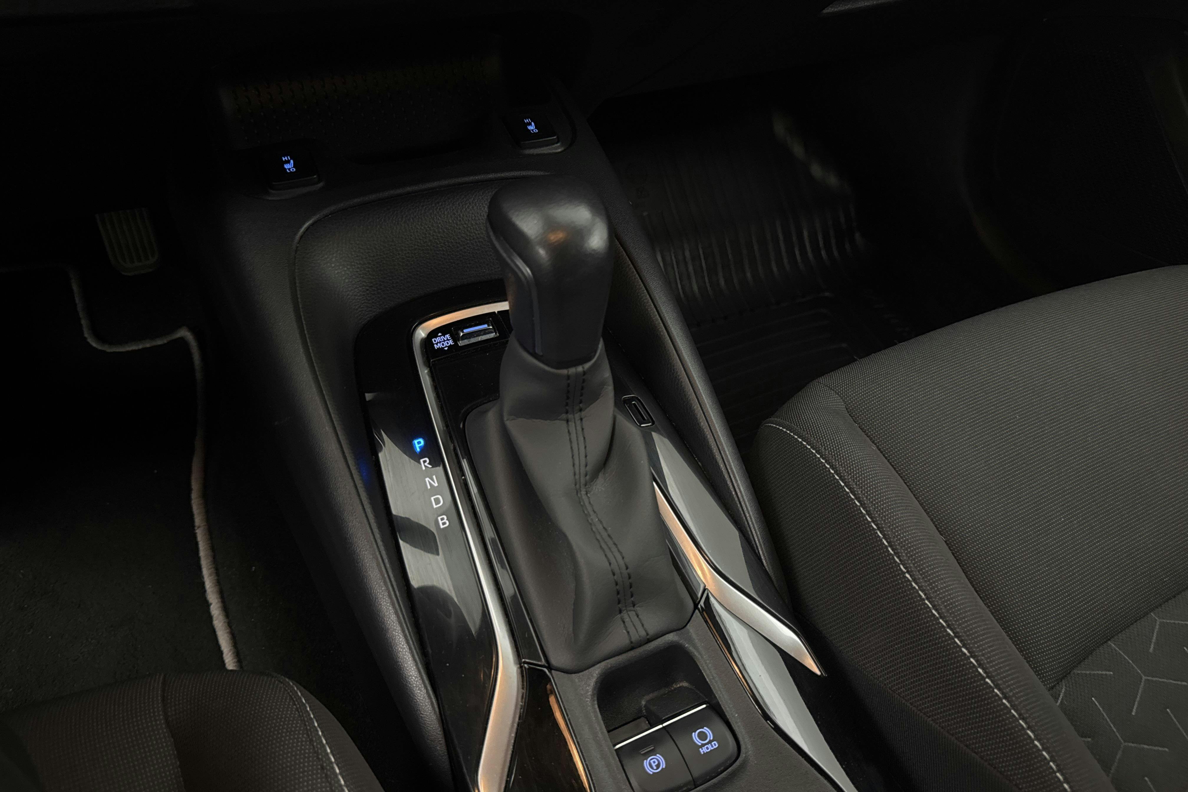 Vehicle Image 14