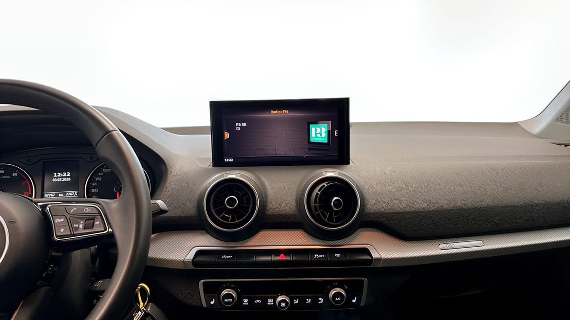 Vehicle Image 9