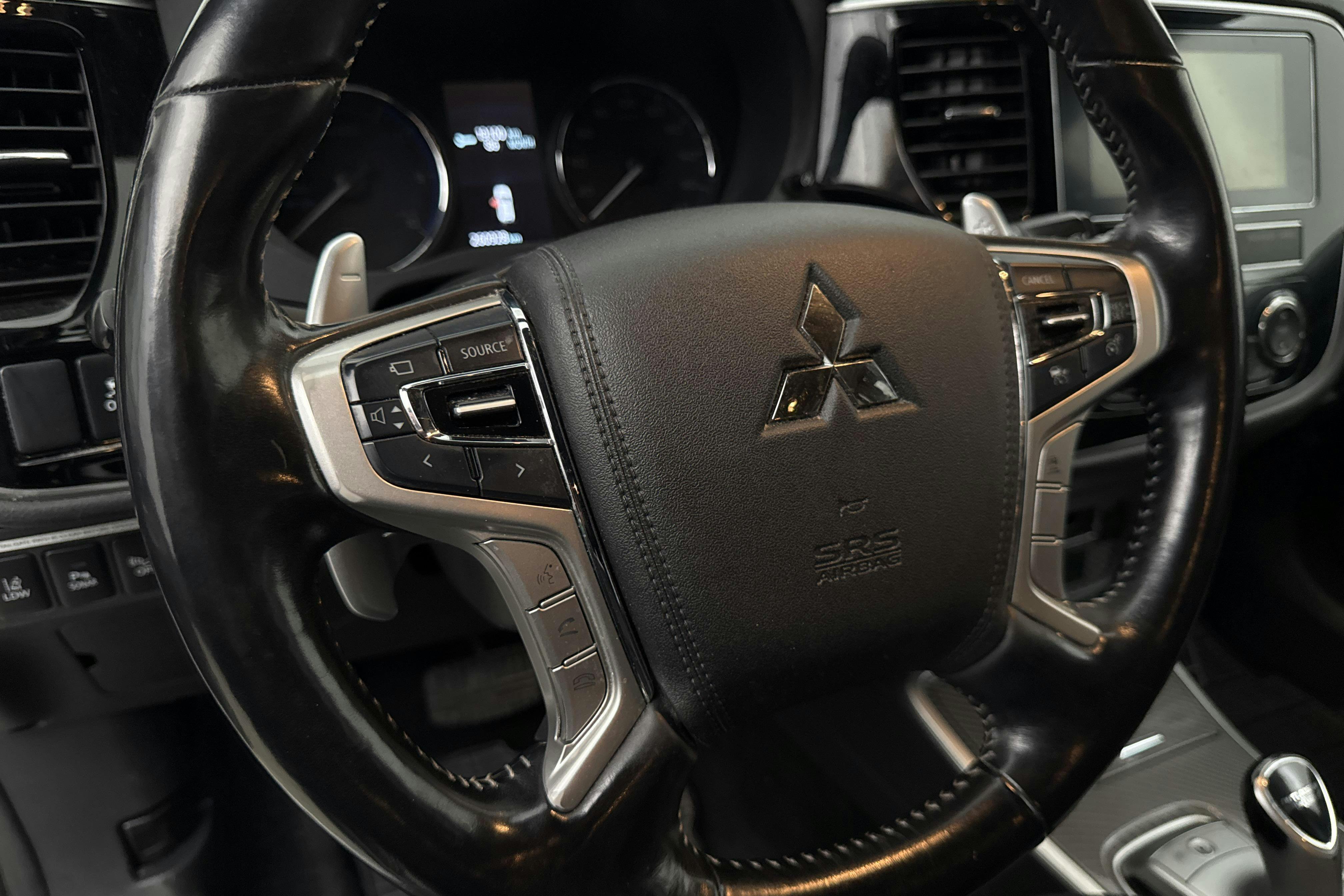 Vehicle Image 17