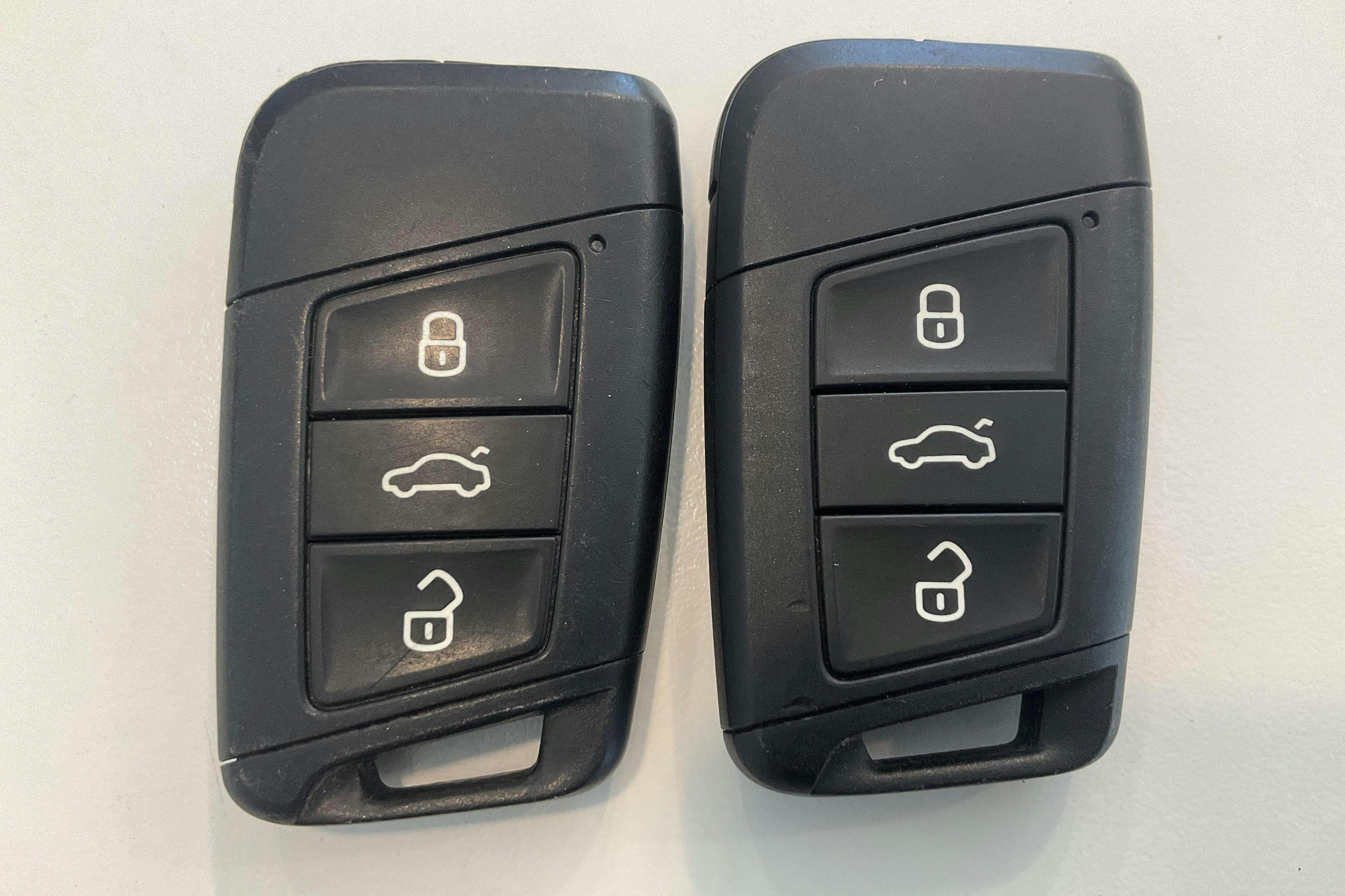 Vehicle Image 21