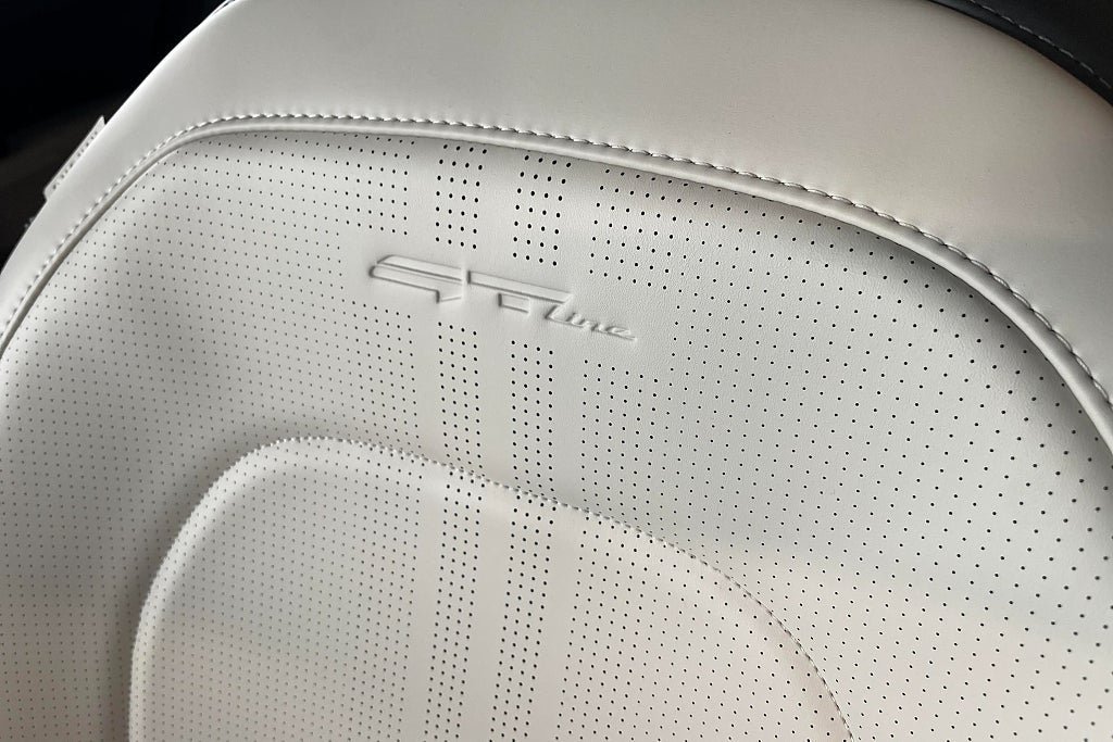 Vehicle Image 30