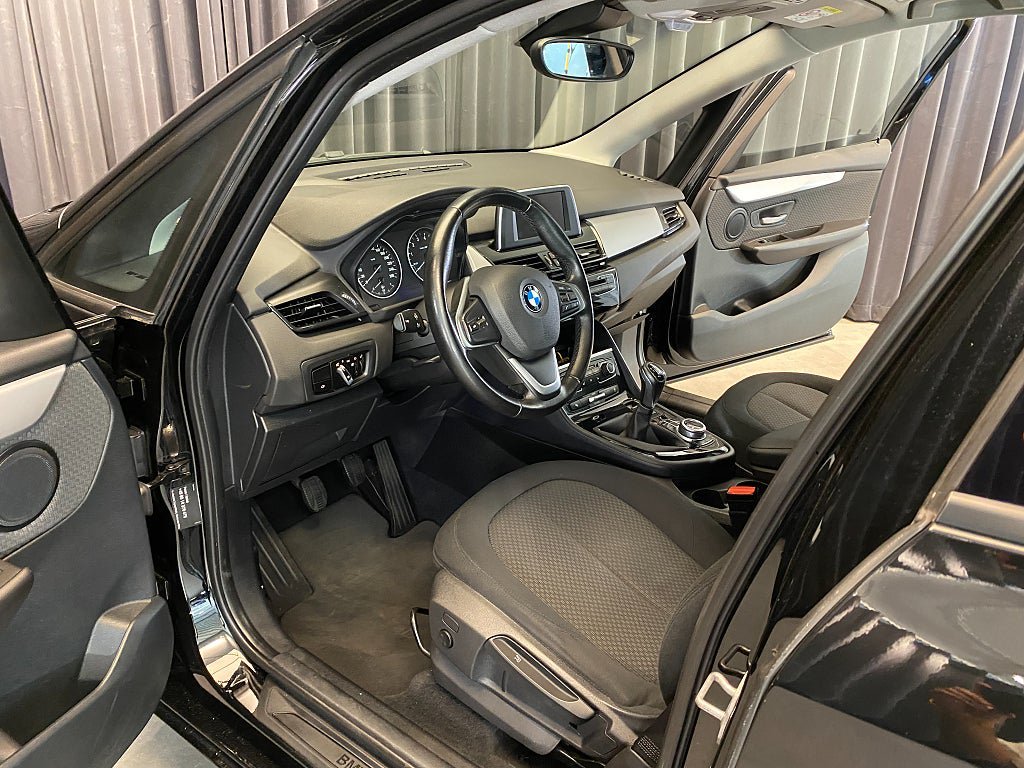 Vehicle Image 35