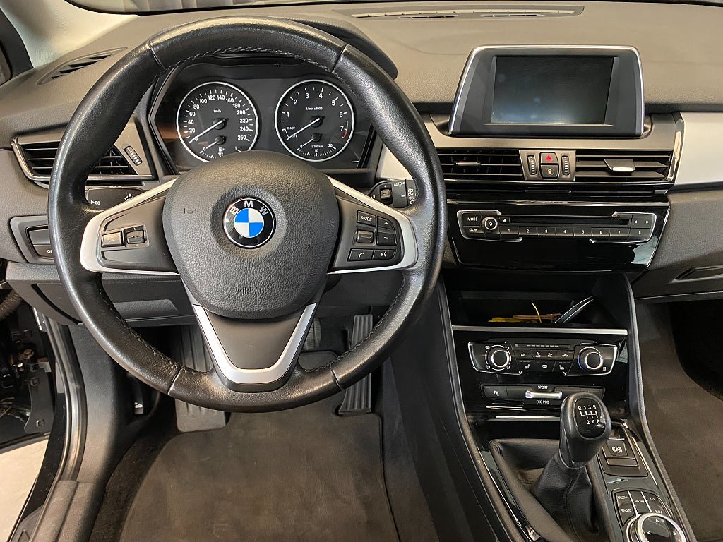 Vehicle Image 36