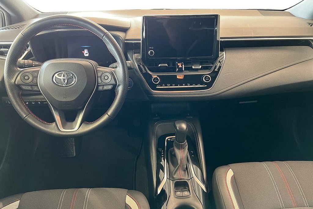 Vehicle Image 10