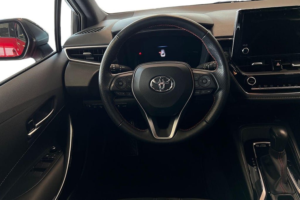 Vehicle Image 11