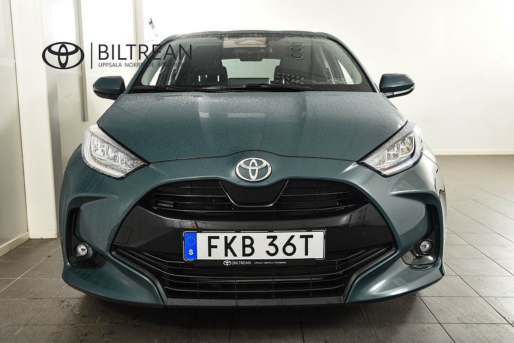 Vehicle Image 5