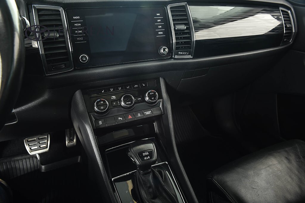 Vehicle Image 14