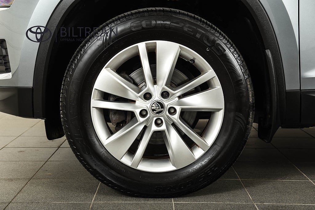 Vehicle Image 21