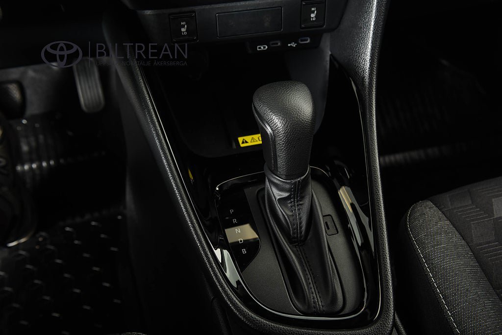 Vehicle Image 15