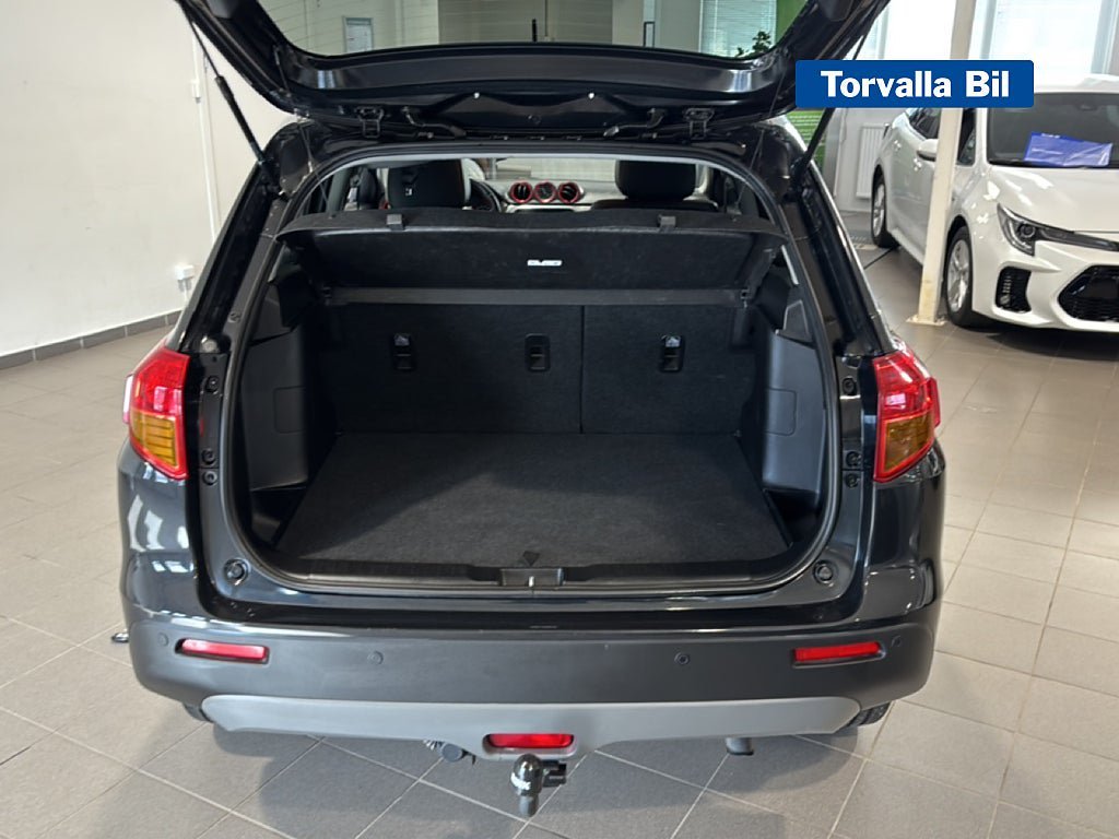 Vehicle Image 10