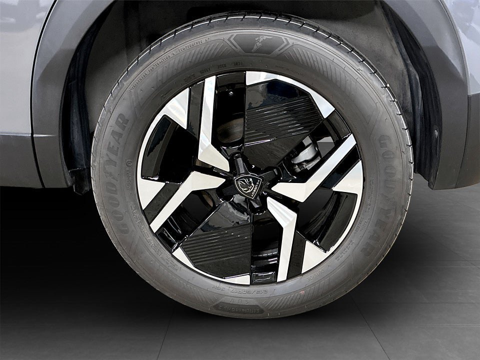 Vehicle Image 18