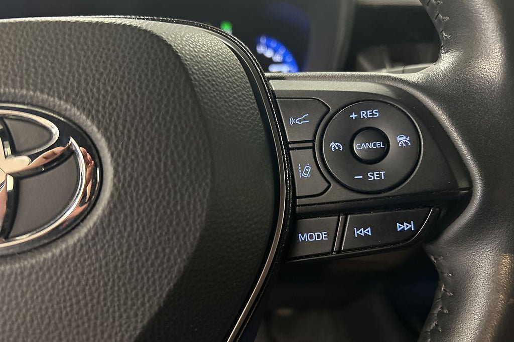 Vehicle Image 22