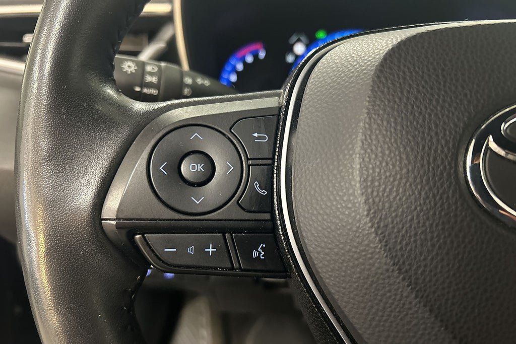 Vehicle Image 23