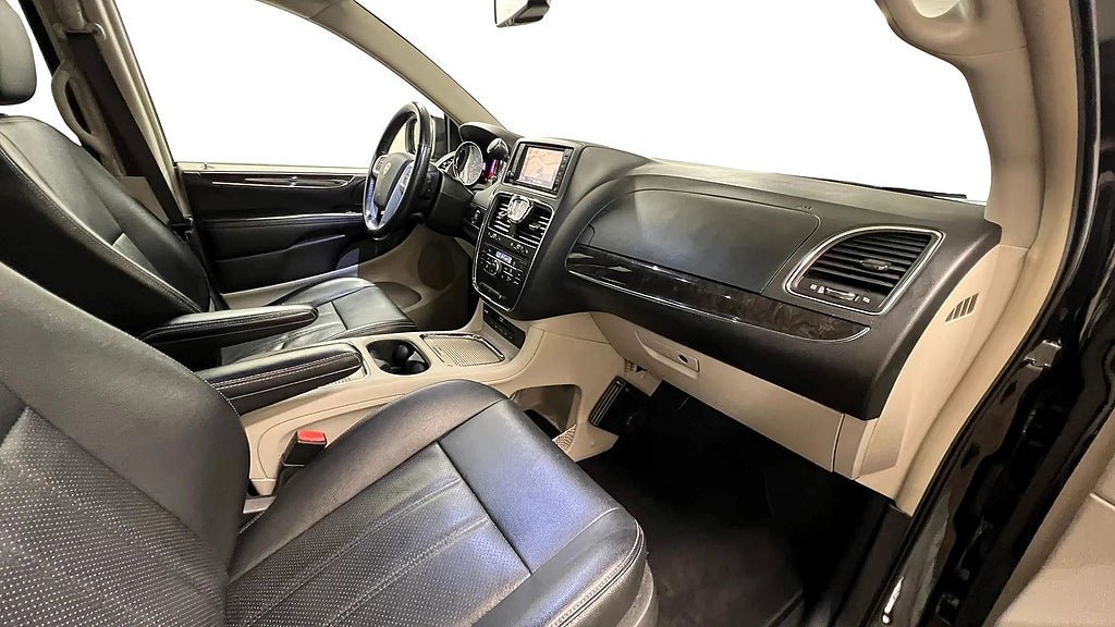Vehicle Image 19