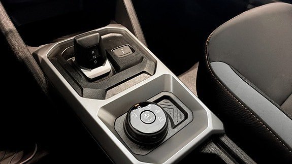 Vehicle Image 21