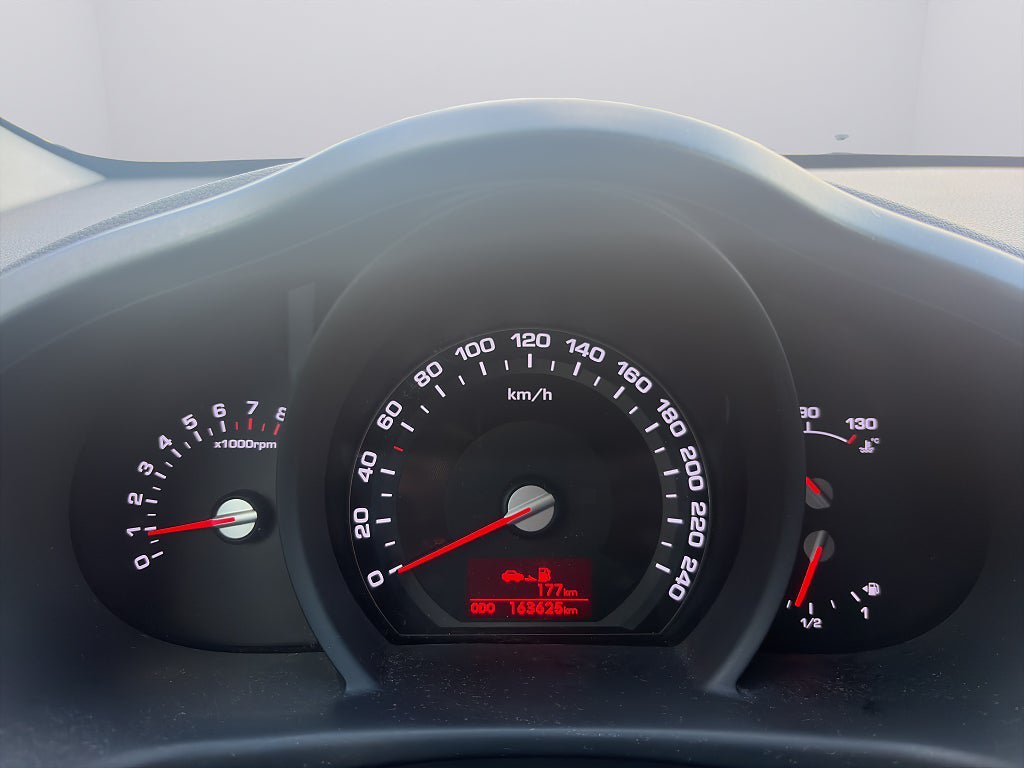 Vehicle Image 13