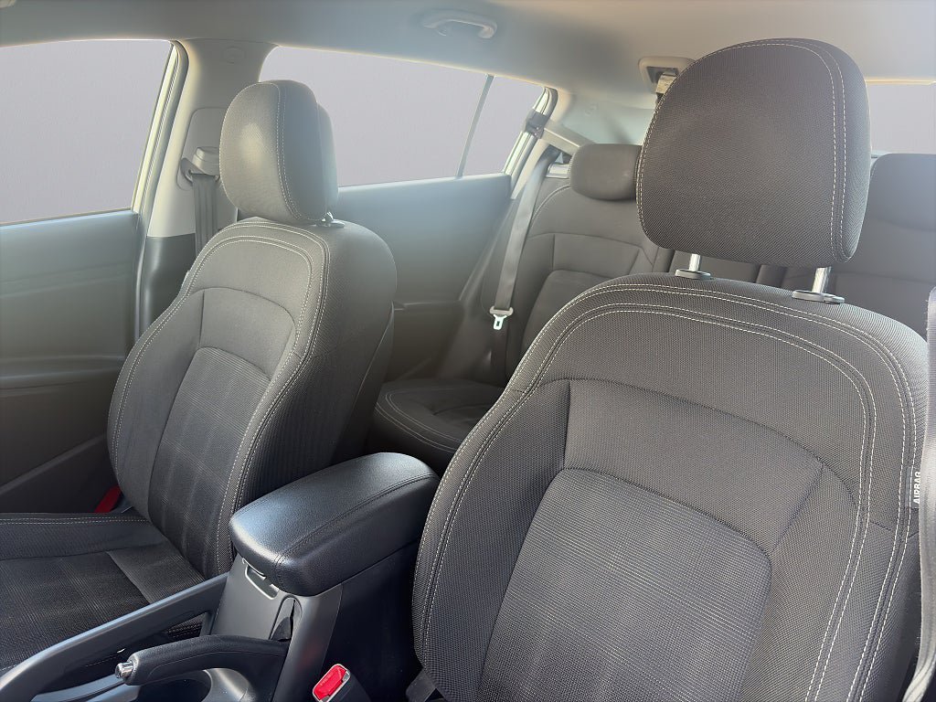Vehicle Image 17