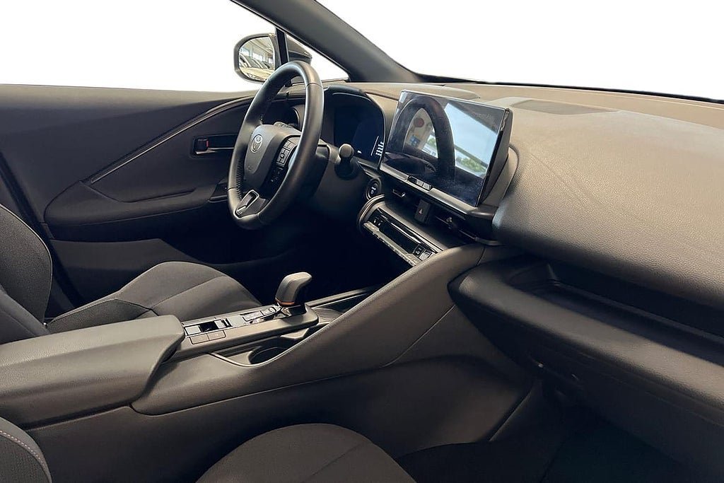 Vehicle Image 6