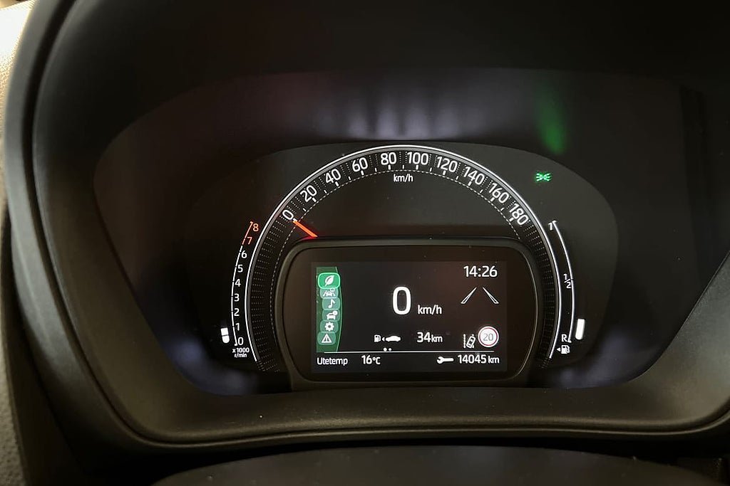 Vehicle Image 14