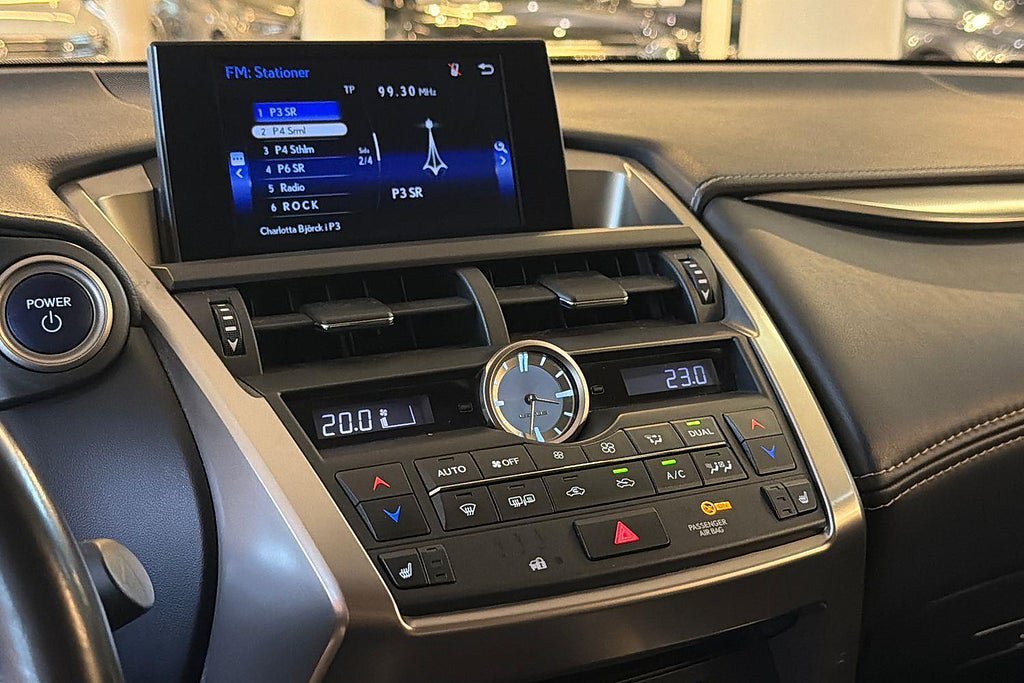 Vehicle Image 17