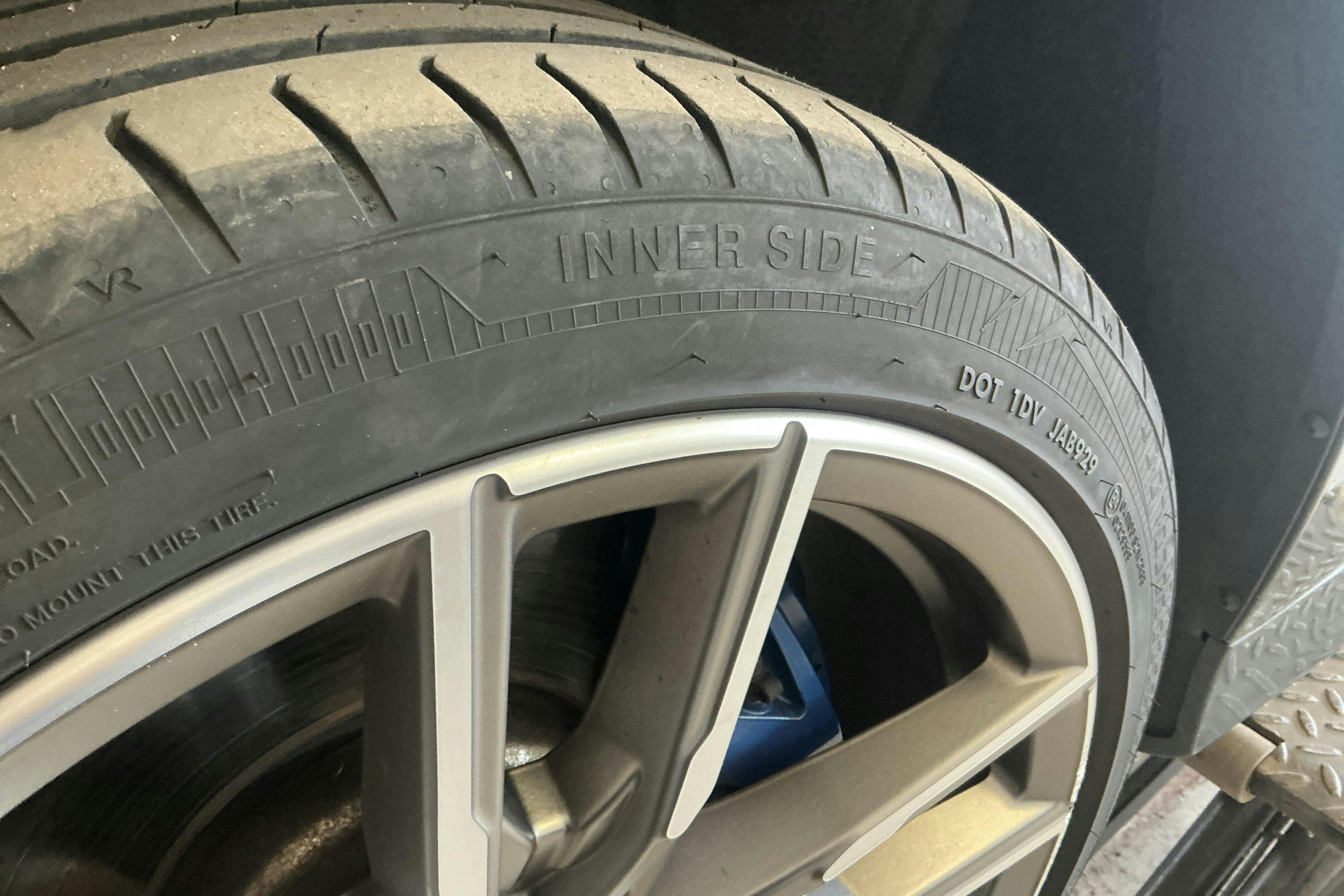 Vehicle Image 17
