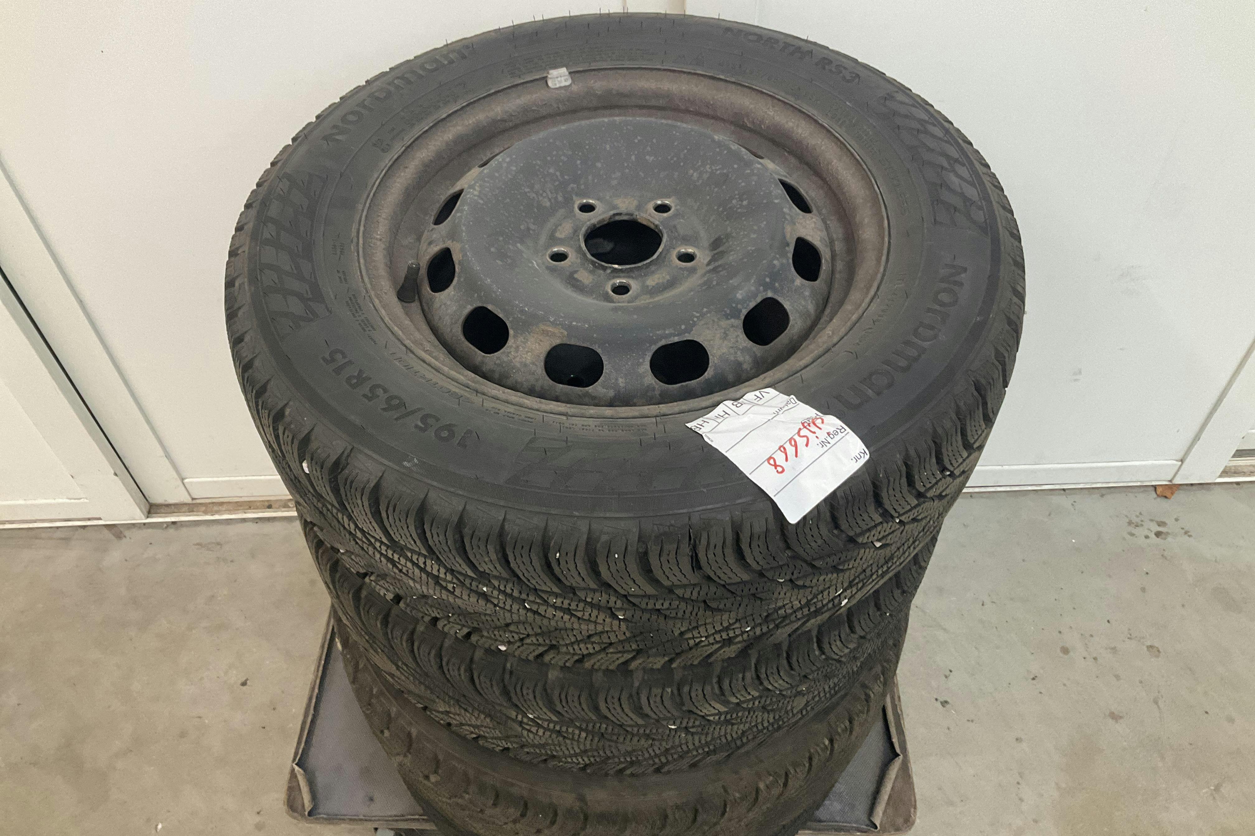 Vehicle Image 11