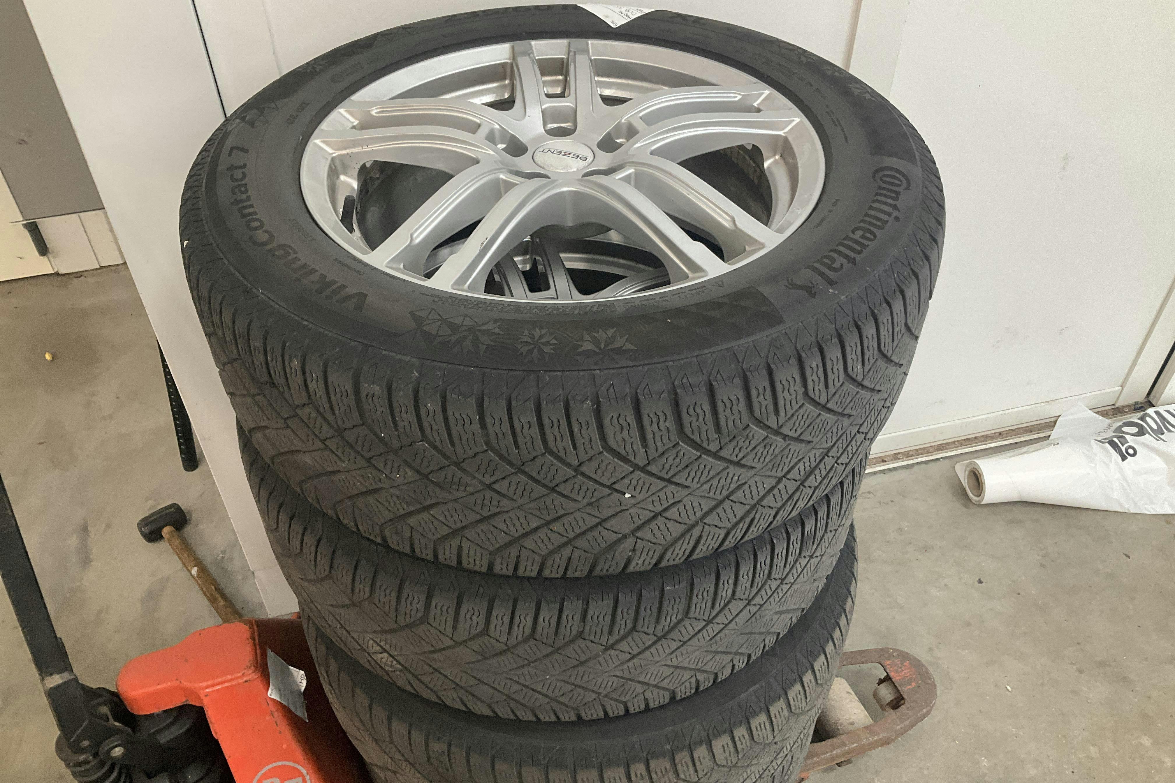 Vehicle Image 17