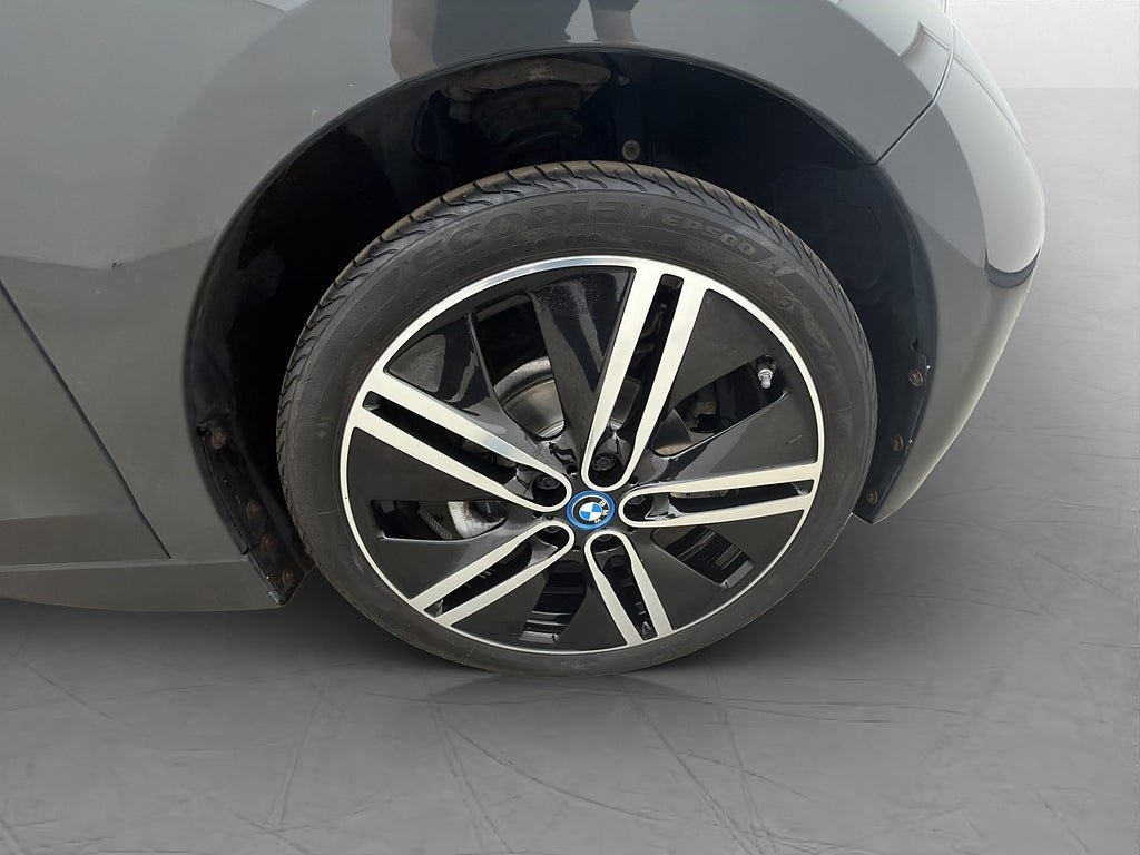 Vehicle Image 33