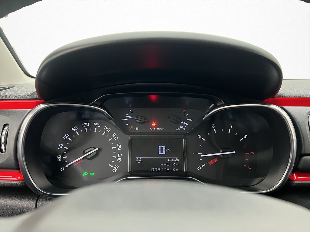 Vehicle Image 16
