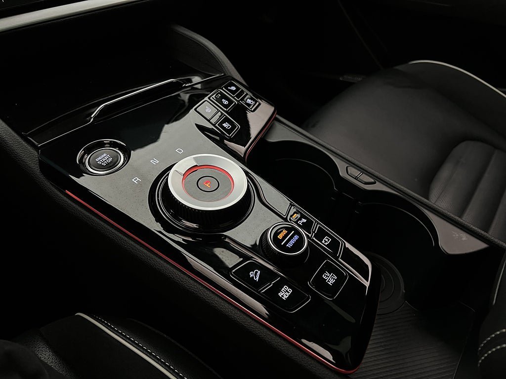 Vehicle Image 30