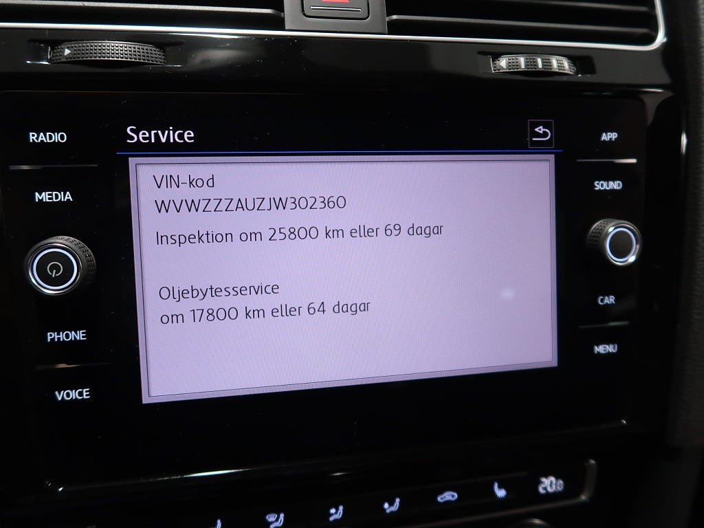 Vehicle Image 24