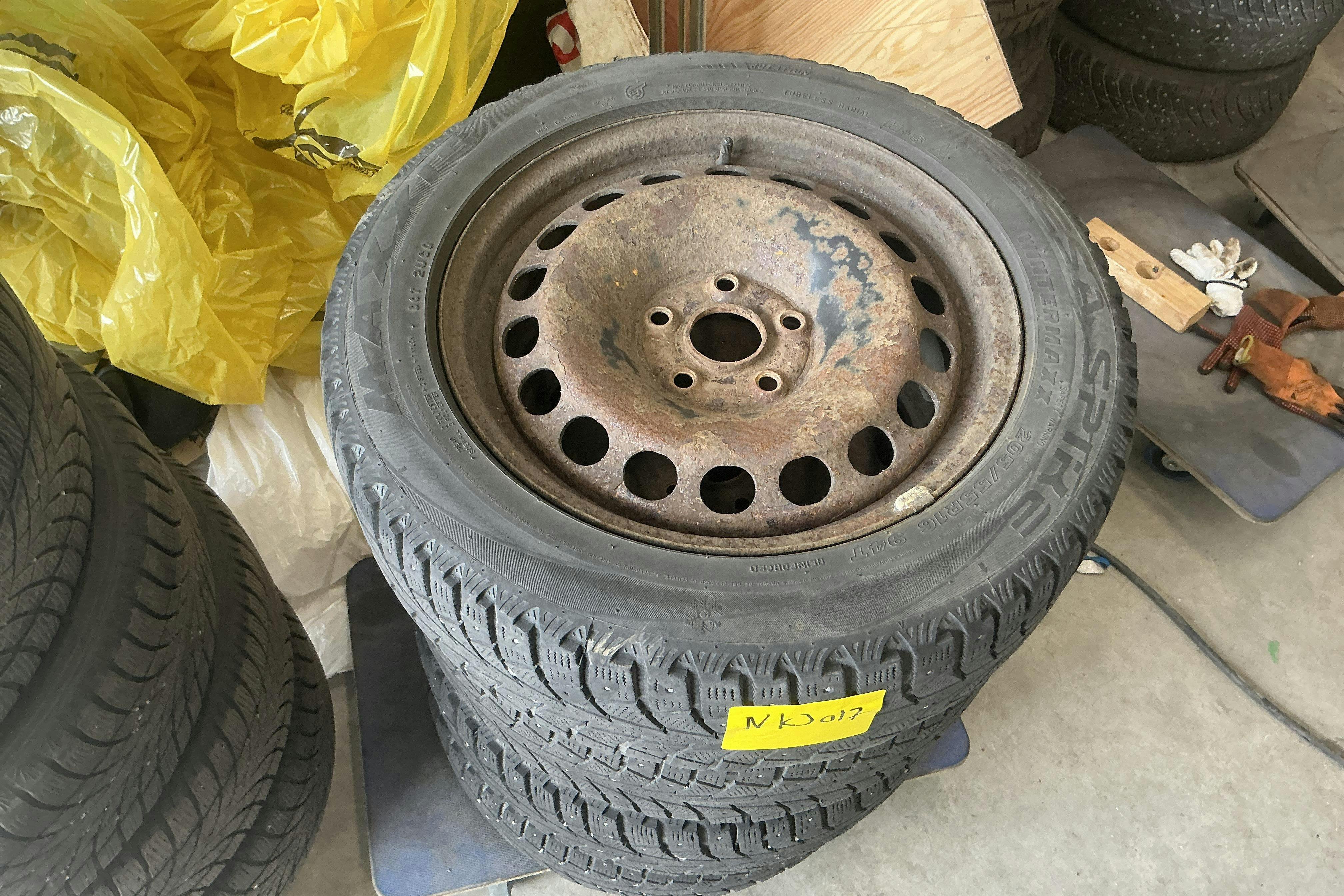 Vehicle Image 13