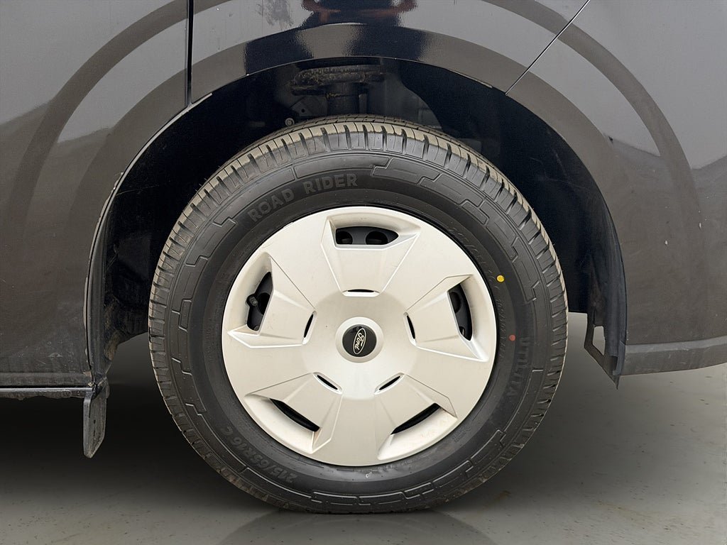 Vehicle Image 36
