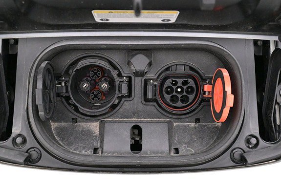 Vehicle Image 24