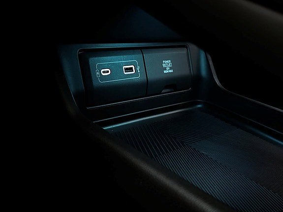 Vehicle Image 30