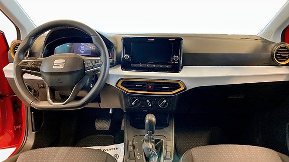 Vehicle Image 10