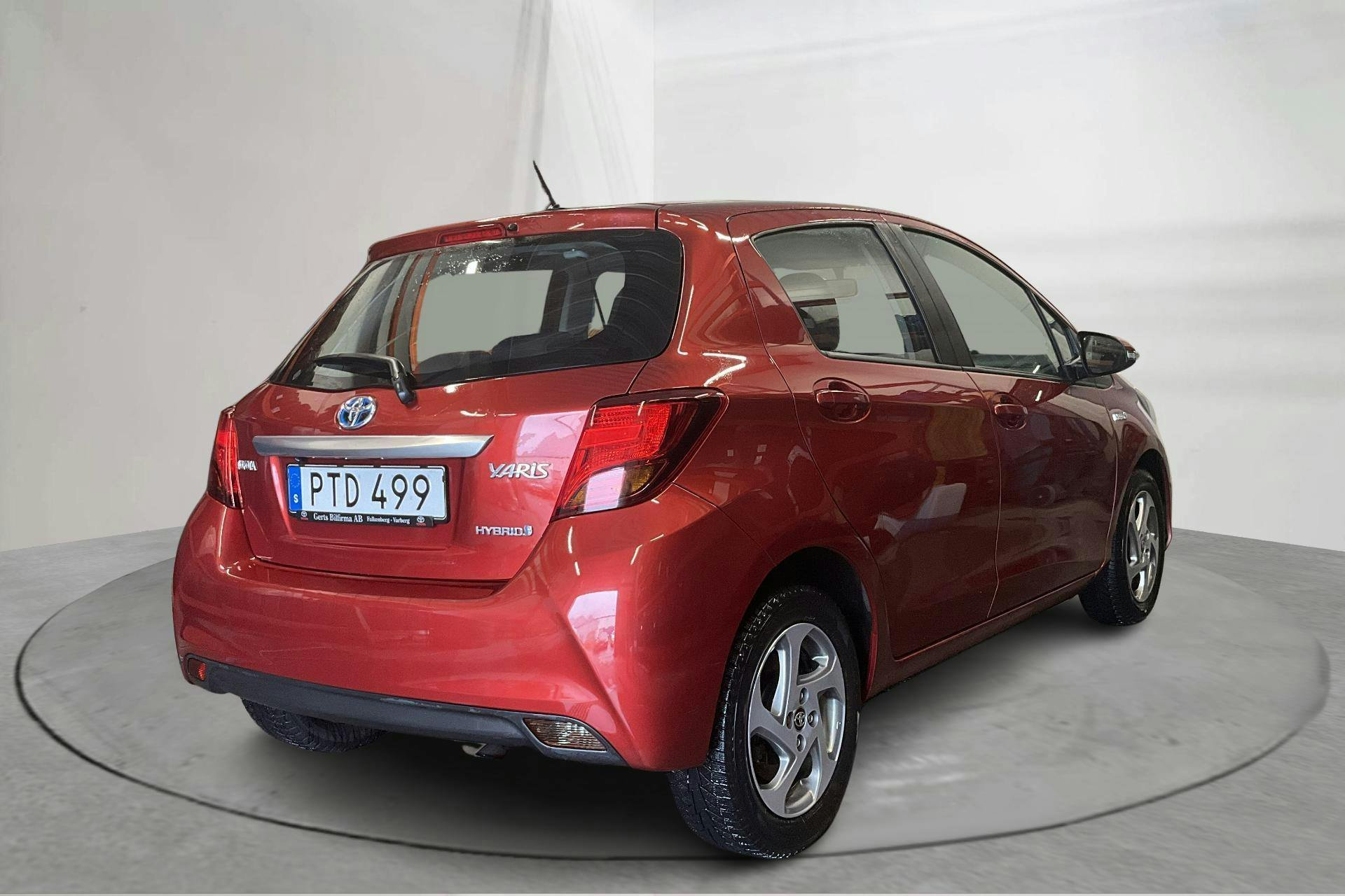 Vehicle Image 3