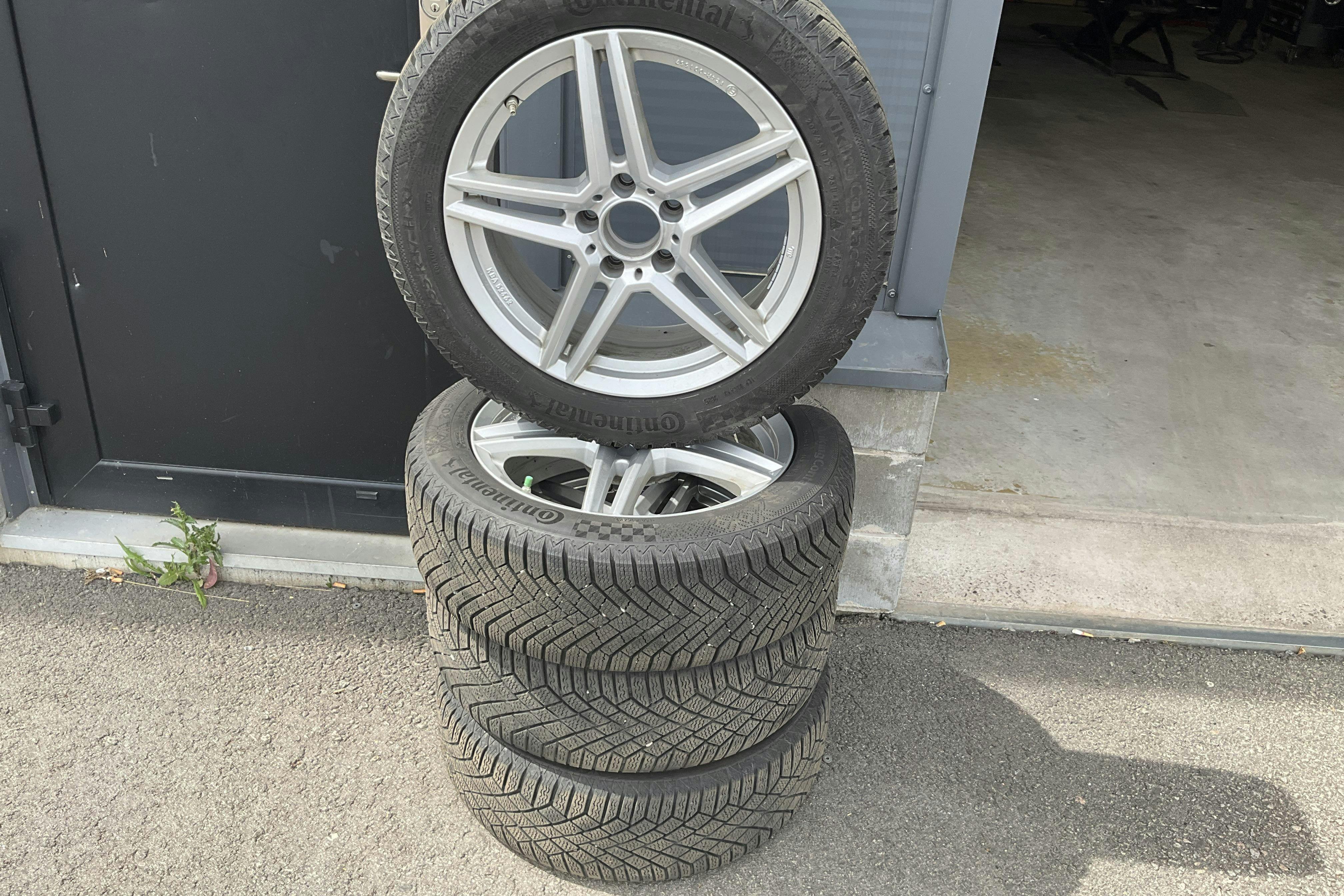 Vehicle Image 19