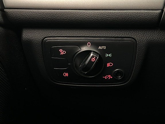Vehicle Image 27