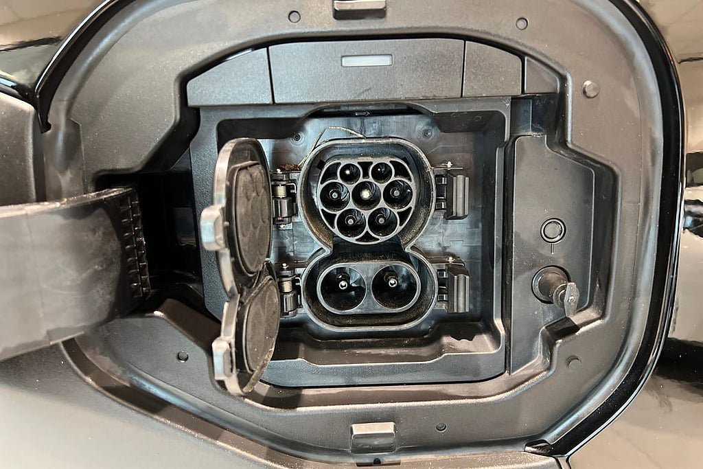 Vehicle Image 22