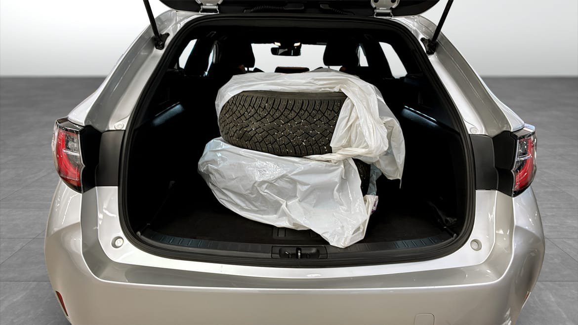 Vehicle Image 12